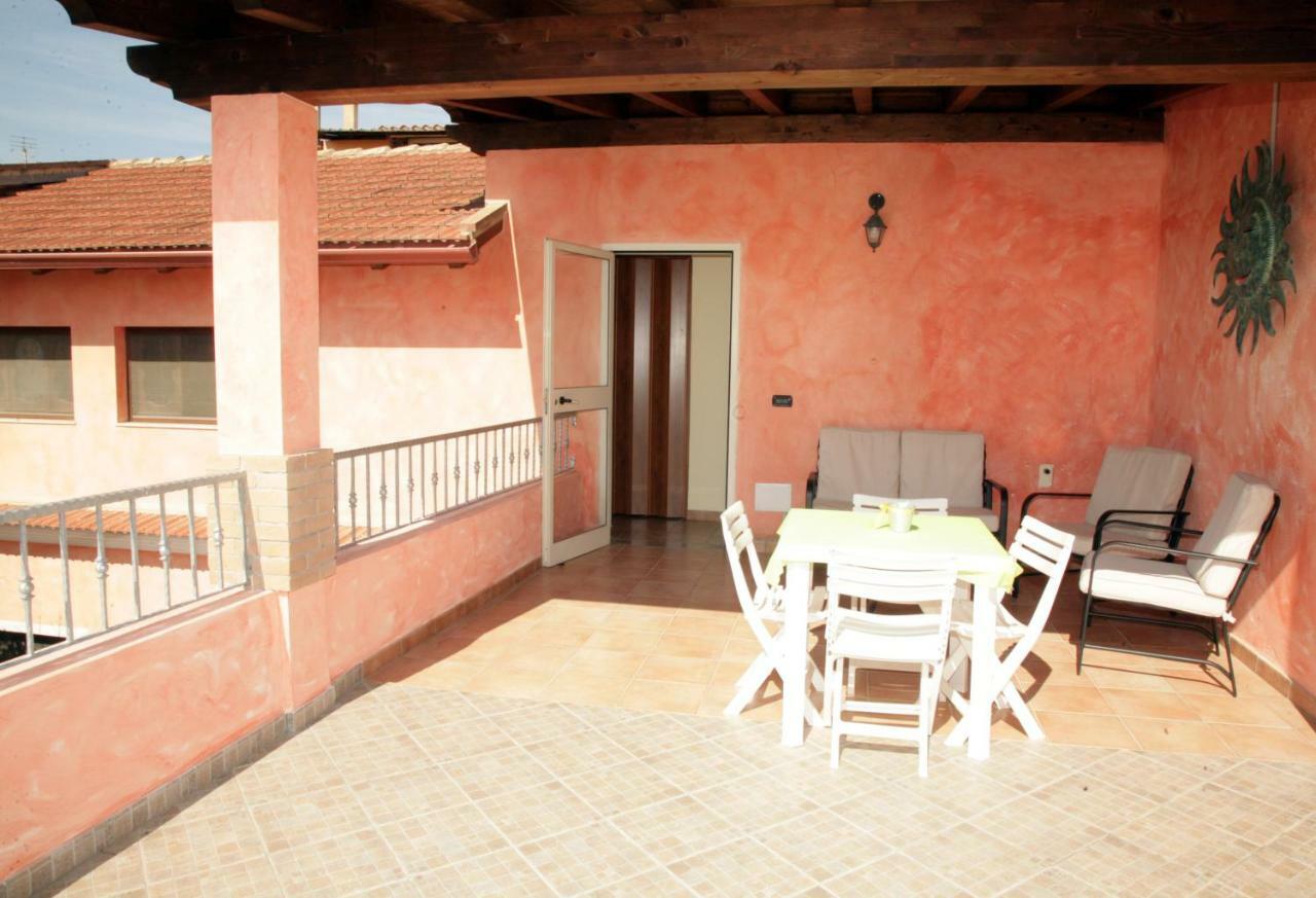 L'Isola Felice Apartment Монсеррато Екстер'єр фото
