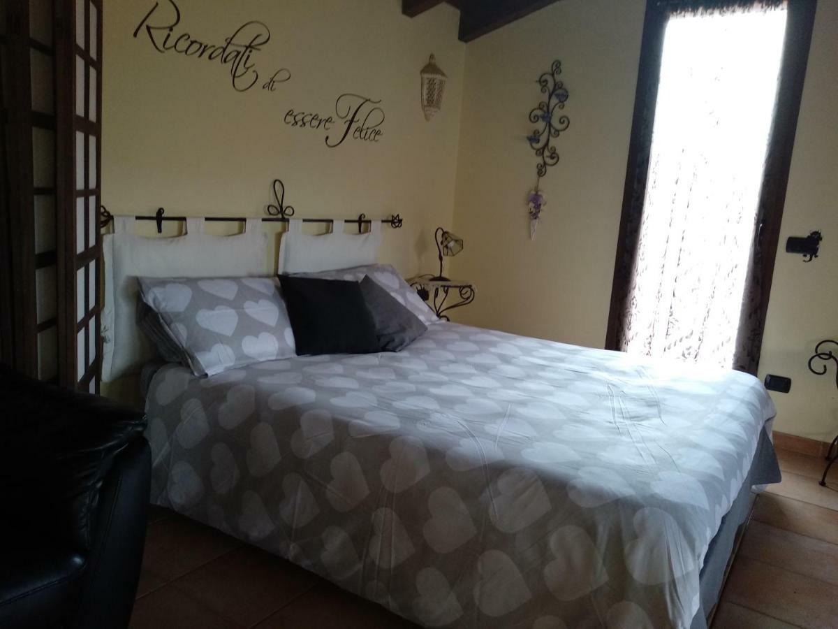 L'Isola Felice Apartment Монсеррато Екстер'єр фото