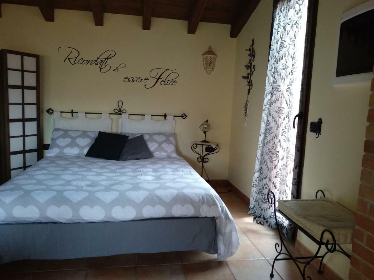 L'Isola Felice Apartment Монсеррато Екстер'єр фото